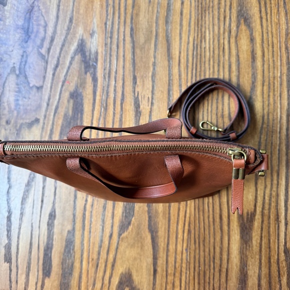 MADEWELL Leather Zip-Top Transport Crossbody Bag in English Saddle - Picture 13 of 16